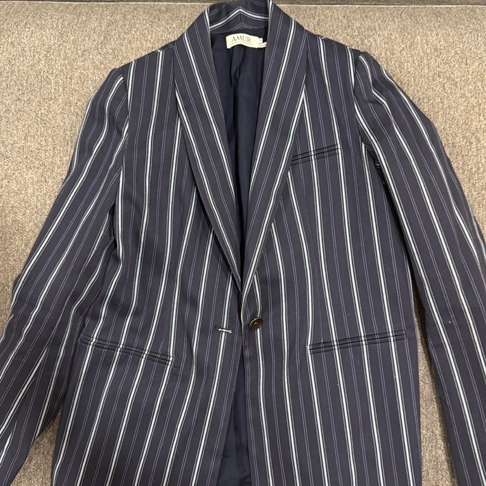 Women’s AMUR pinstripe blazer